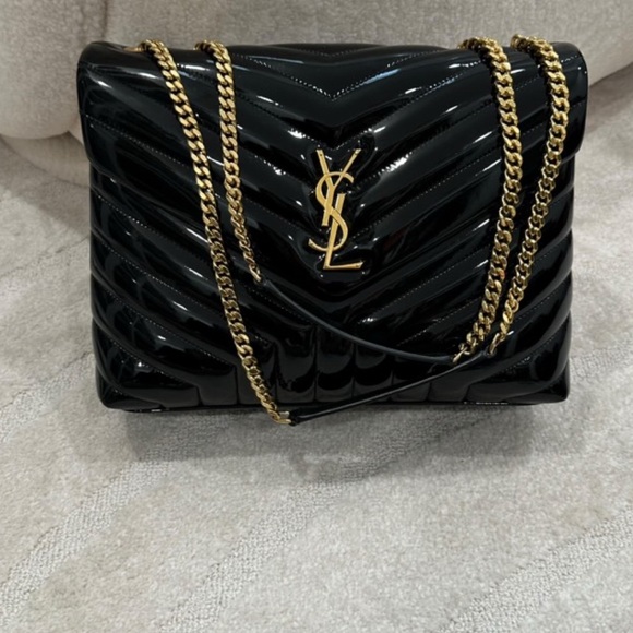 Yves Saint Laurent Handbags - Yves Saint Laurent Black and Gold Quilted Shoulder bag